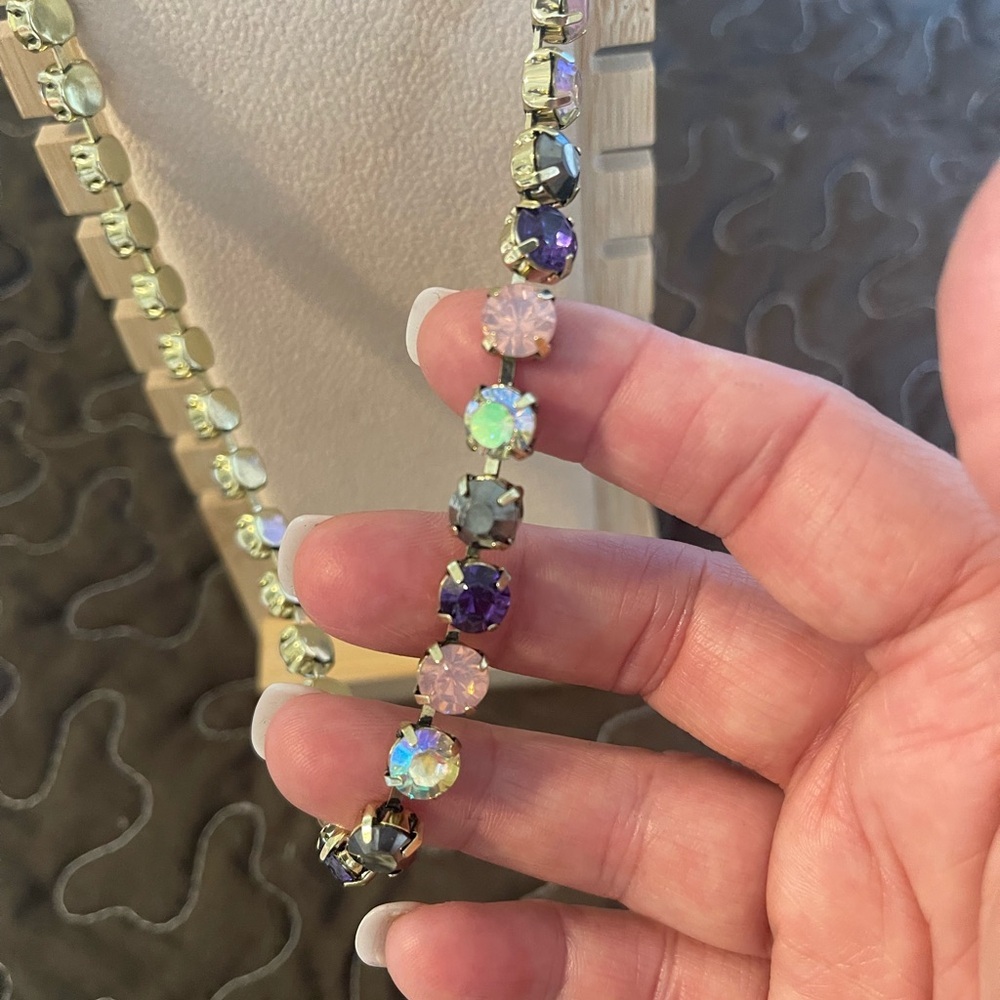 Necklace with purple, pink, clear, tan stones. - Picture 3 of 4